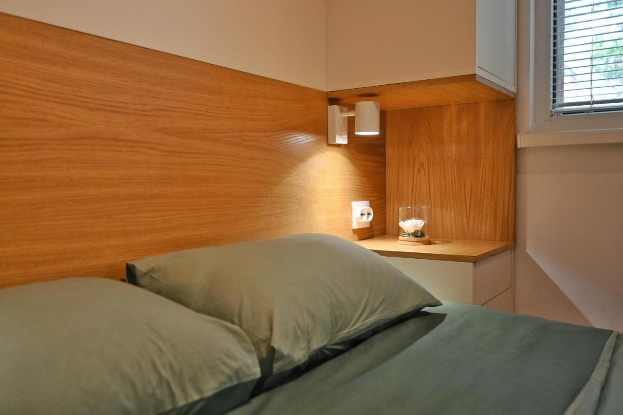 Modern Central 2-Bedroom Apartment With Parking Варна Екстер'єр фото